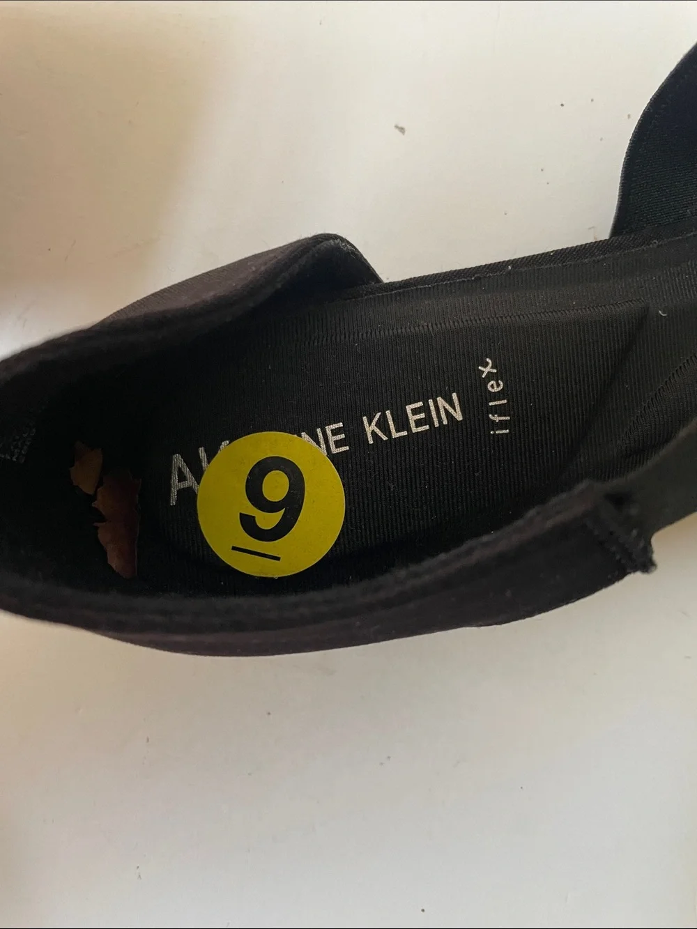 Anne Klein Women's Size 9  Flex Black Pointed-Toe Cross-Strap Flats